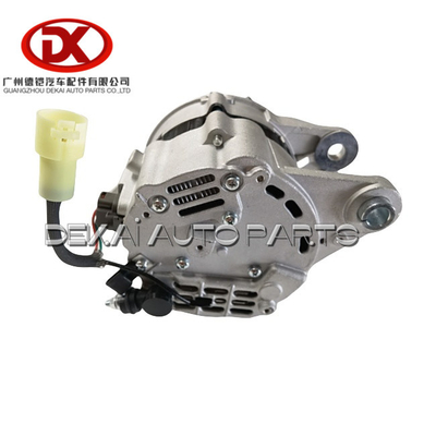엔진 부품 Isuzu 발전기 6BD1 6BB1 CXZ 6WF1 1812004840 1 81200484 0