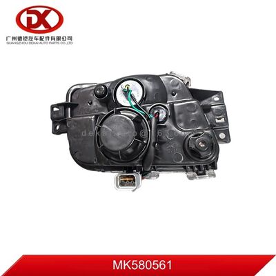 왼쪽 안개 램프 MITSUBISHI MK580561 03-5005L 035005L 214-2051L-UE에 적합